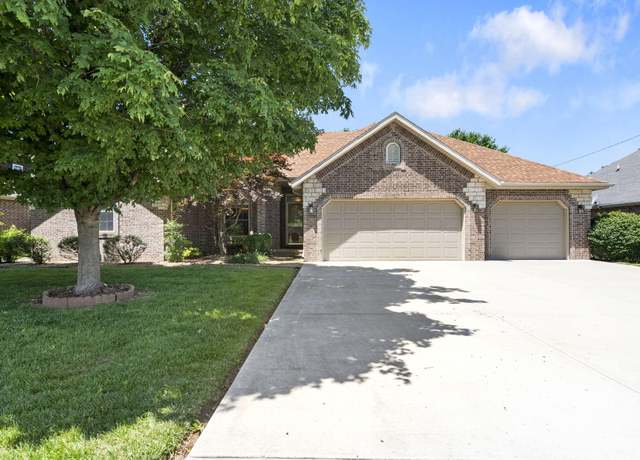 Property at 711 N Milton Dr, Nixa, MO 65714, 4 beds, 2.5 baths