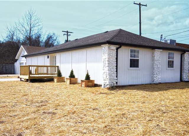 Property at 3420 W Division St, Springfield, MO 65802, 4 beds, 2 baths