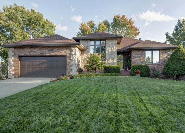 Property at 1501 E Bingham St, Ozark, MO 65721, 4 beds, 3 baths