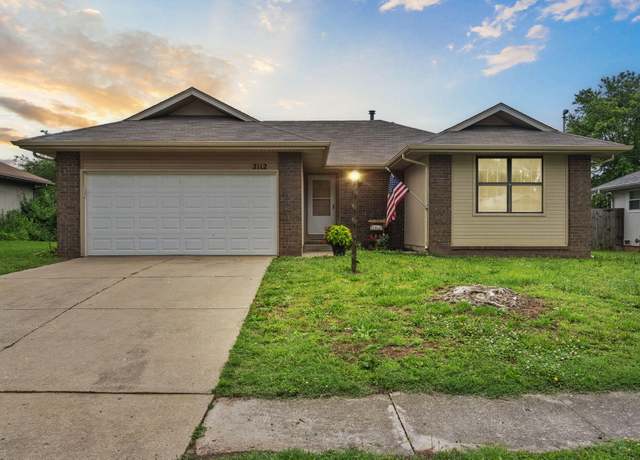 Property at 2112 S Golden Ave, Springfield, MO 65807, 3 beds, 2 baths