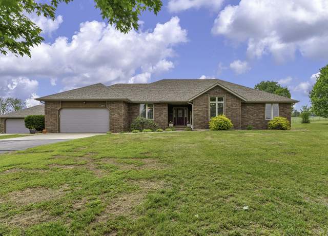 Property at 5731 N Willow Rd, Ozark, MO 65721, 3 beds, 2.5 baths