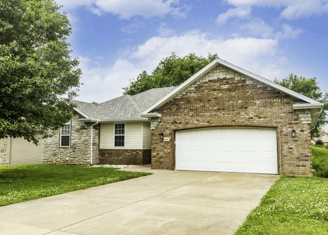 Property at 4413 N Branavy Ave, Springfield, MO 65803, 4 beds, 3.5 baths