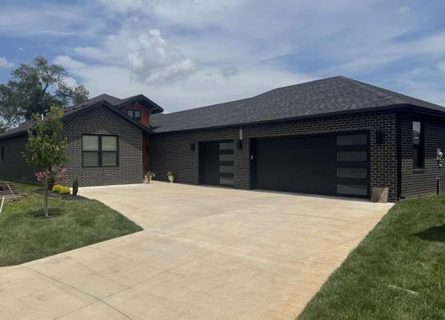 Property at 5955 S Farm Road 163 #102, Springfield, MO 65810, 3 beds, 2 baths