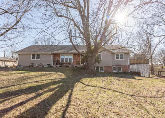 Property at 2146 N Haseltine Rd, Brookline, MO 65619, 3 beds, 2 baths