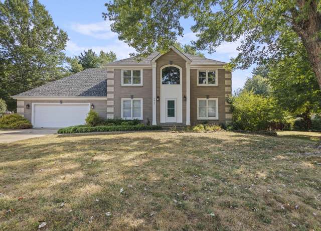 Property at 3444 S Forestdale St, Springfield, MO 65809, 4 beds, 2.5 baths