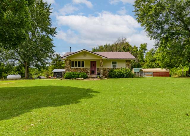 Property at 190 Walker Rd, Chadwick, MO 65629, 2 beds, 1 bath