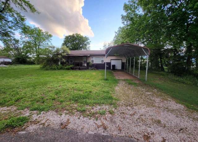 Property at 501 S South Sac St, Stockton, MO 65785, 2 beds, 1 bath