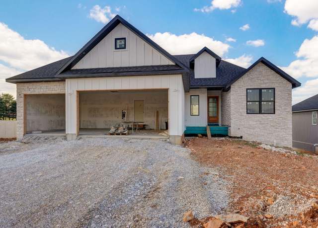 Property at 2937 W Edward St, Springfield, MO 65810, 5 beds, 3 baths