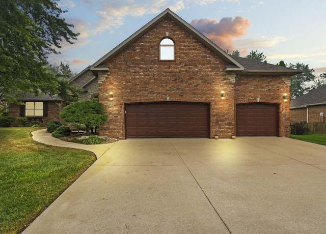 Property at 4212 Green Haven Dr, Nixa, MO 65714, 5 beds, 2.5 baths