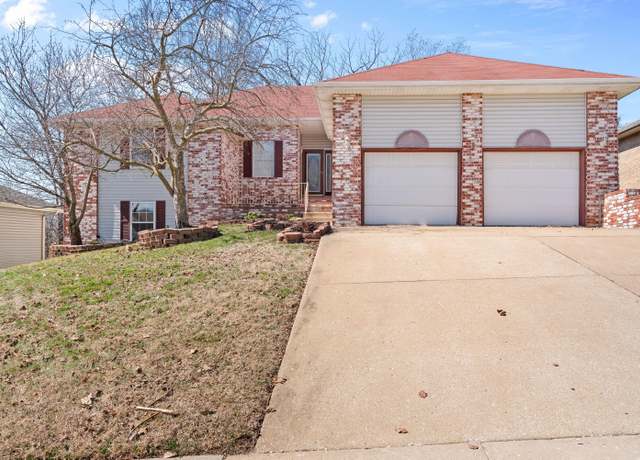 Property at 3069 S Palisades Dr, Springfield, MO 65807, 4 beds, 3.5 baths