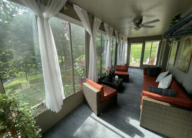Property at 3 Port Holiday Dr Unit D, Kimberling, MO 65686, 2 beds, 2 baths