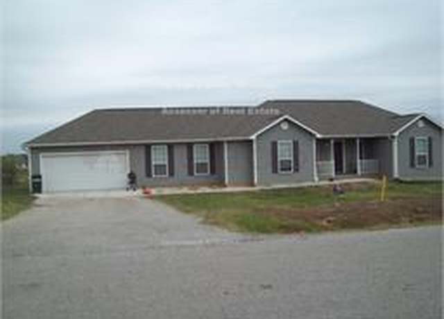 Property at 4511 E 25th St, Joplin, MO 64804, 4 beds, 2 baths