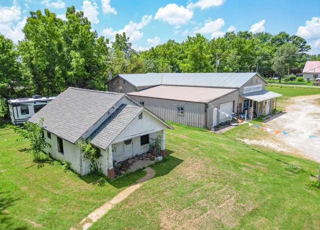 Property at 401 W Clouse St, Mountain Grove, MO 65711, 1 bed, 1 bath
