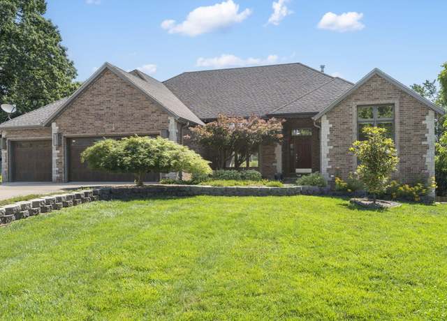 Property at 2661 E Ridgewood Dr, Springfield, MO 65804, 5 beds, 3 baths