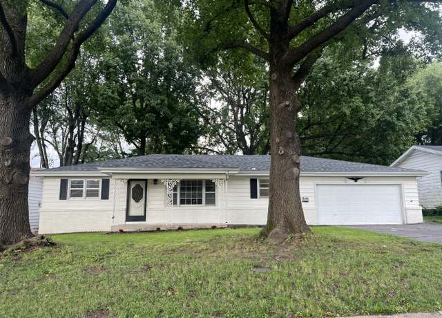 Property at 1846 S Nettleton Ave, Springfield, MO 65807, 3 beds, 2 baths