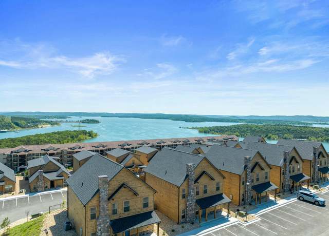 Property at 127 Summertime Ct, Branson, MO 65616, 4 beds, 4 baths