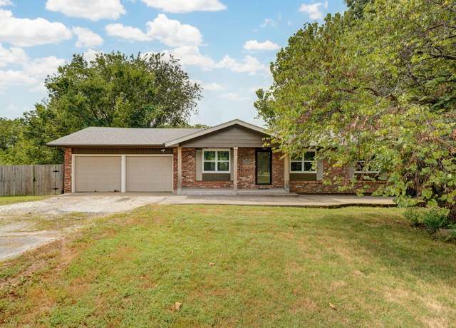 Property at 4353 S Farm Road 223, Rogersville, MO 65742, 5 beds, 2 baths