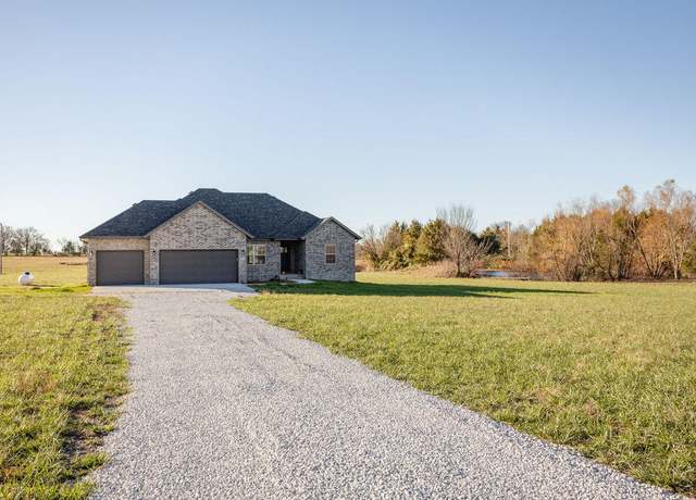 Property at 154 Maria Rd, Clever, MO 65631, 3 beds, 2 baths
