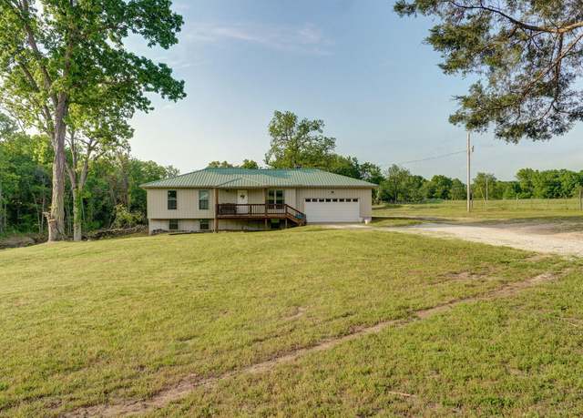 Property at 2121 E 505th Rd, Halfway, MO 65663, 4 beds, 2.5 baths