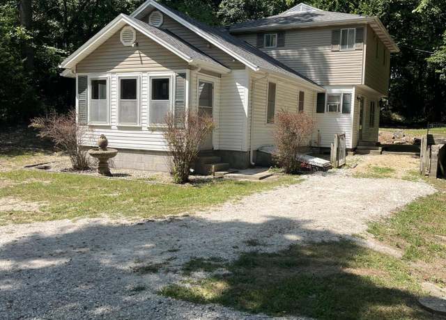 Property at 839 Kerr Rd, Clever, MO 65631, 3 beds, 2 baths