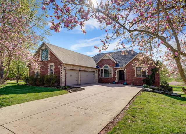 Property at 3207 N 10th St, Ozark, MO 65721, 5 beds, 3.5 baths