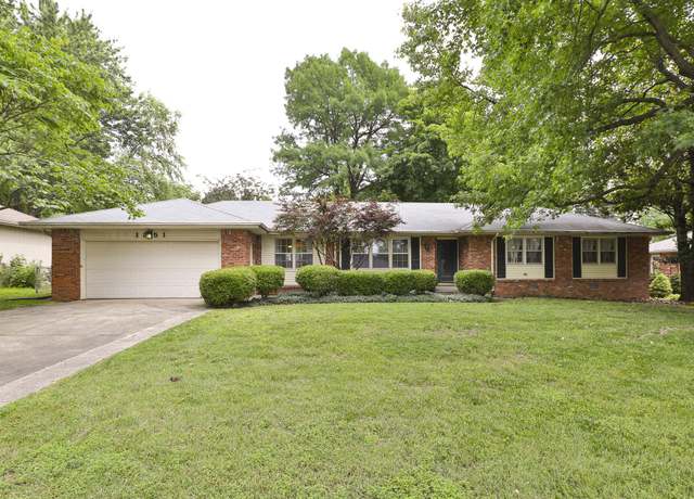Property at 1351 E Walnut Lawn St, Springfield, MO 65804, 3 beds, 2 baths