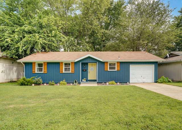 Property at 303 E Berkeley St, Springfield, MO 65807, 3 beds, 1.5 baths