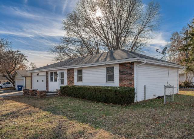 Property at 3315 S Delaware Ave, Springfield, MO 65804, 3 beds, 2 baths