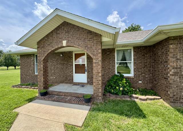 Property at 2991 N State Highway 125, Strafford, MO 65757, 3 beds, 2.5 baths