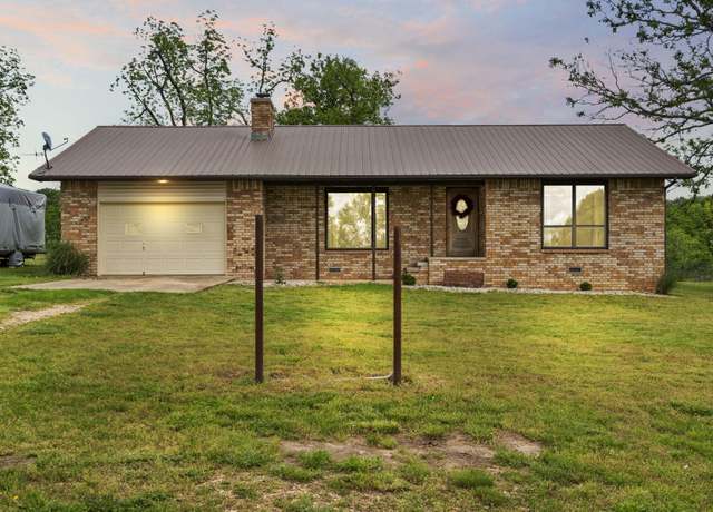 Property at 1065 Nicks Rd, Bradleyville, MO 65614, 2 beds, 2 baths