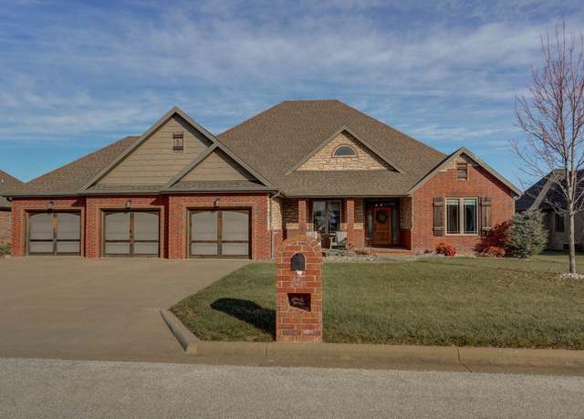Property at 913 W Lorenza Dr, Nixa, MO 65714, 4 beds, 3 baths