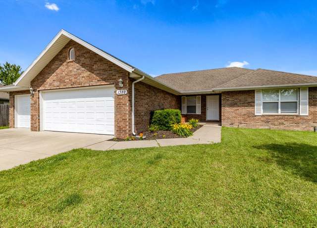Property at 1382 S Kristopher Ave, Republic, MO 65738, 3 beds, 2 baths