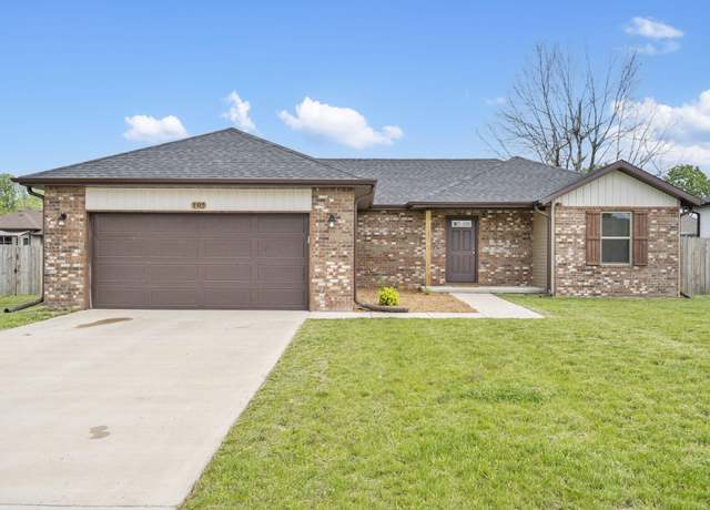 Property at 105 E Rosalie St, Strafford, MO 65757, 3 beds, 2 baths