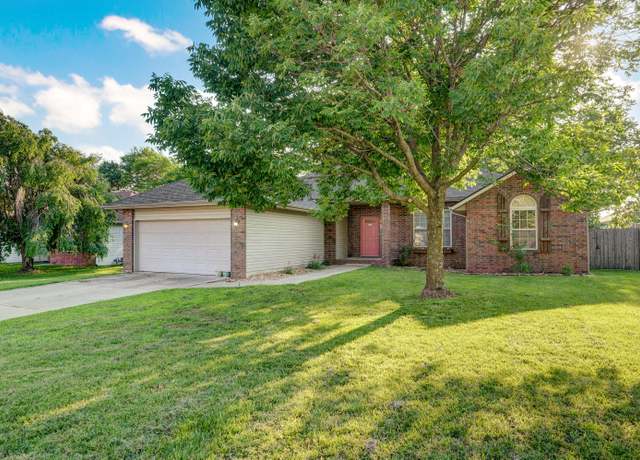 Property at 761 N Lexington Ave, Republic, MO 65738, 3 beds, 2 baths