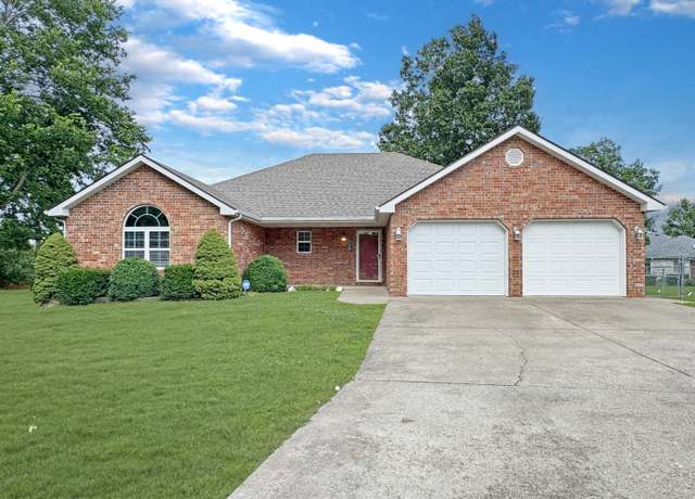 Property at 408 Magnolia Ct, Lebanon, MO 65536, 3 beds, 1.5 baths