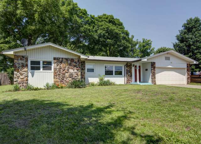 Property at 3019 S Dayton Ave, Springfield, MO 65807, 3 beds, 2 baths