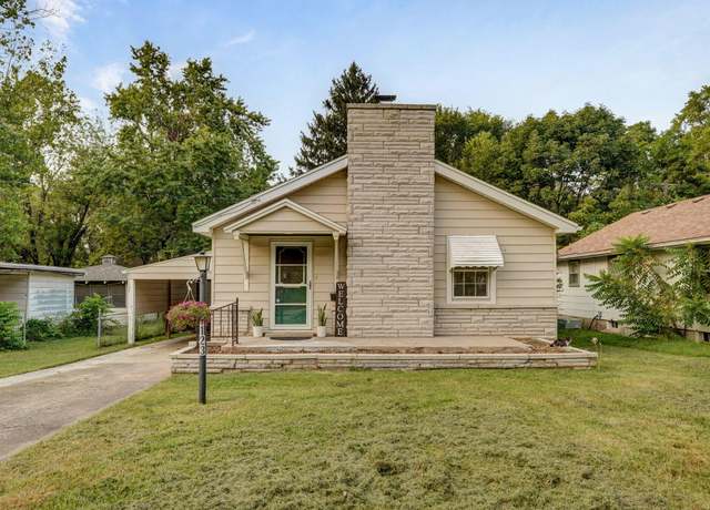 Property at 1123 W High St, Springfield, MO 65803, 3 beds, 1 bath