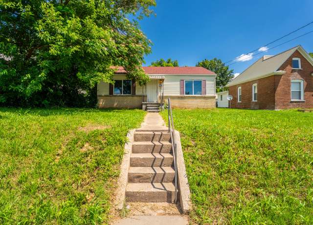 Property at 1107 W Nichols St, Springfield, MO 65802, 3 beds, 1.5 baths