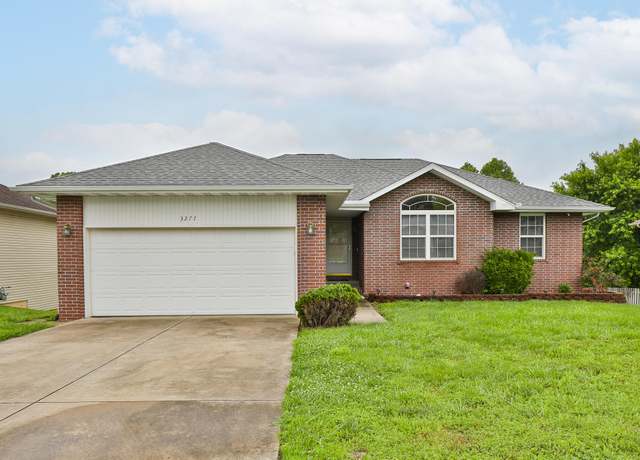Property at 3277 S Western Ave, Springfield, MO 65807, 3 beds, 2 baths
