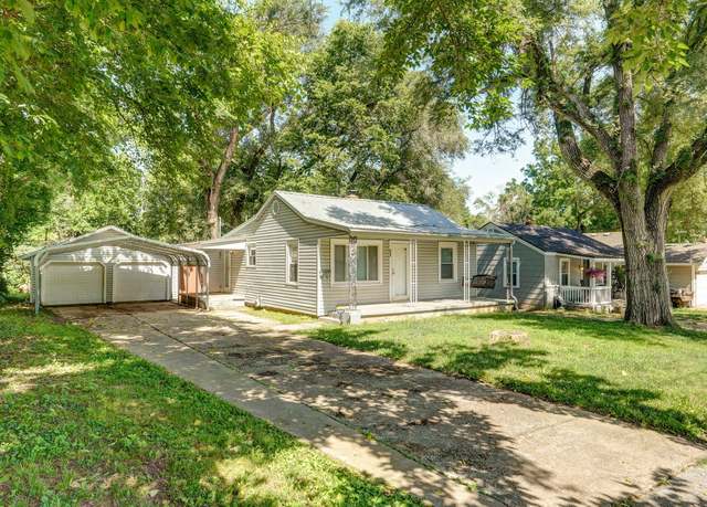 Property at 921 S Nettleton Ave, Springfield, MO 65806, 3 beds, 1 bath