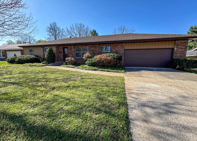 Property at 2238 E Raynell St, Springfield, MO 65804, 4 beds, 3 baths