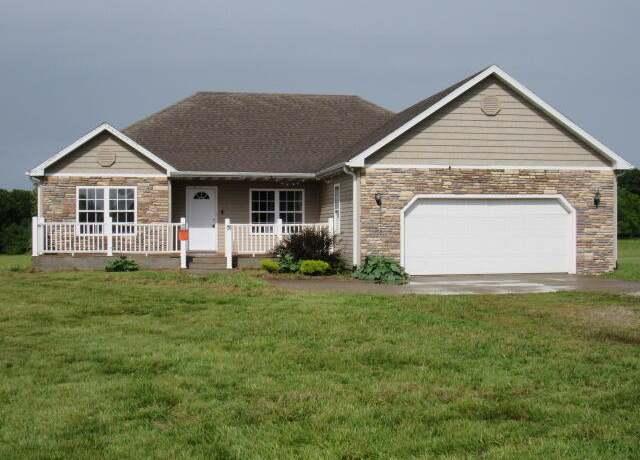 Property at 8400 Highway 5, Hartville, MO 65667, 5 beds, 3 baths