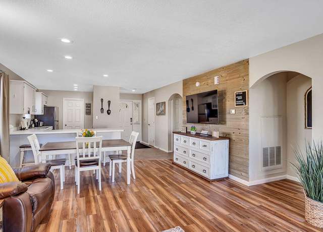 Property at 2700 Green Mountain Dr Unit 2-1, Branson, MO 65616, 2 beds, 2 baths