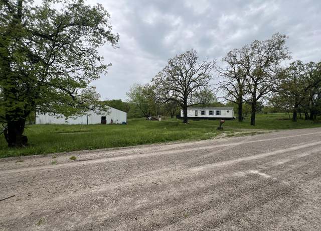 Property at 671 Tower Rd, Marshfield, MO 65706, 3 beds, 2 baths