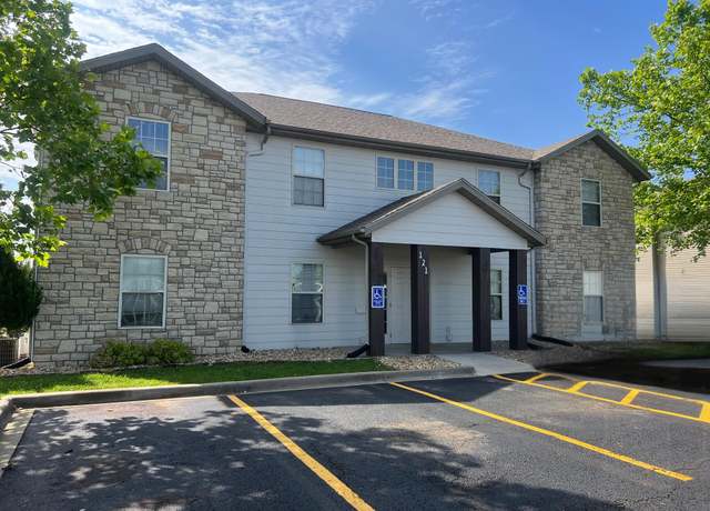 Property at 121 Toni Ln Unit 1-4, Branson, MO 65616, 12 beds, 2 baths