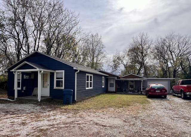 Property at 1360 E Locust St, Springfield, MO 65803, 4 beds, 1 bath