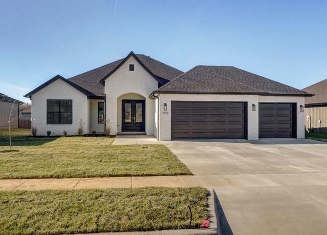 Property at 1935 N Vineyard Pl, Strafford, MO 65757, 3 beds, 2.5 baths