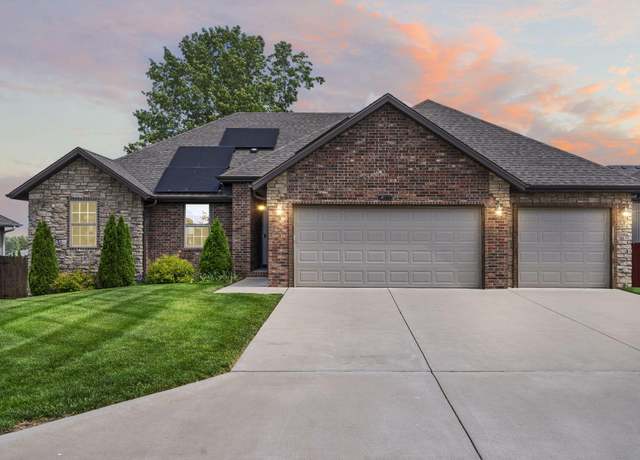 Property at 869 E Striper Dr, Nixa, MO 65714, 3 beds, 2 baths