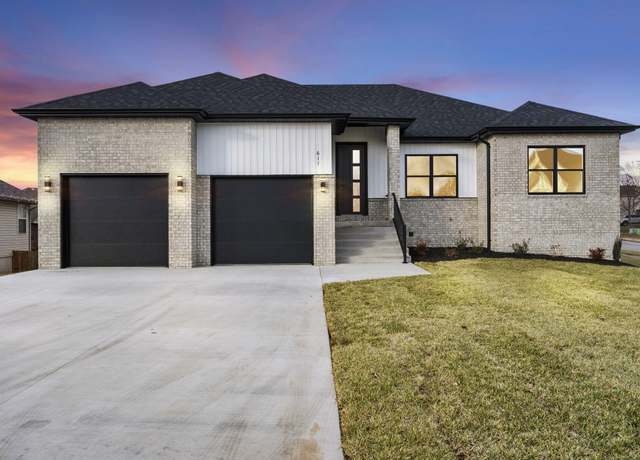Property at 611 W Bridgewood Ct, Springfield, MO 65803, 6 beds, 4 baths