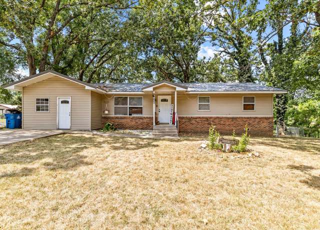 Property at 205 Oak Ridge Dr, Seneca, MO 64865, 3 beds, 3.5 baths